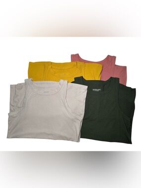 Torrid 4 piece bundle Ribbed Tank Tops